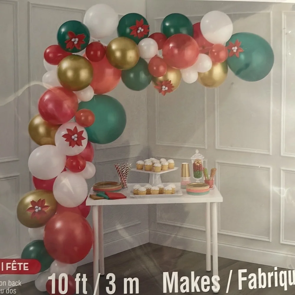 Celebrate it Christmas balloon garland